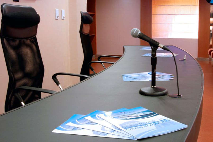 Mesa de congresos